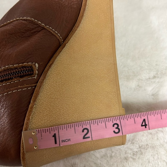 Johnston & Murphy Knee Tall Wedge Boots - Picture 6 of 11